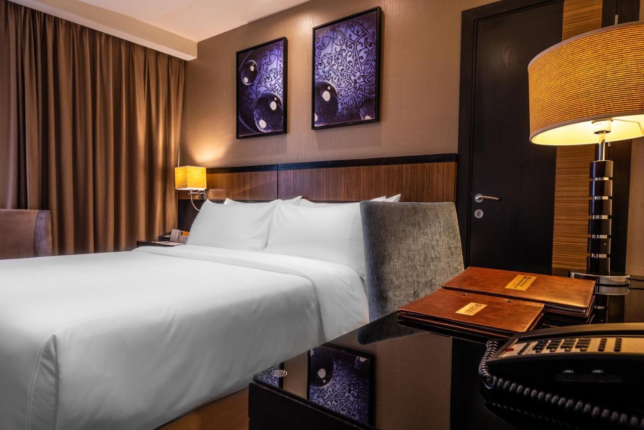 Standard Single Room,112836402:JPEG
